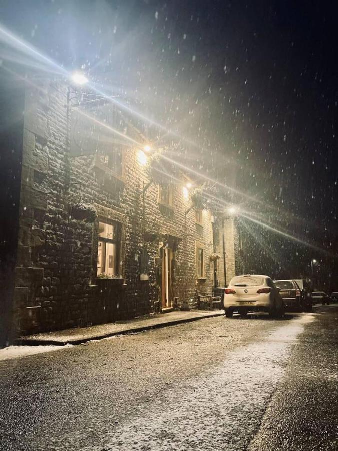 Cosy Apartment Above Village Pub Buxton  Eksteriør bilde